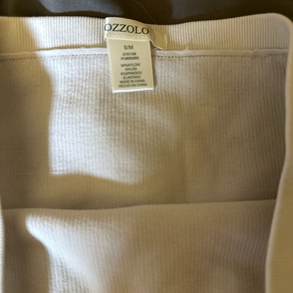 Tube top quantity of 2 (olive green and white) ribbed - Picture 2 of 7